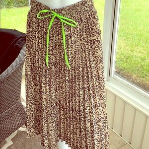 Wild Fable - Cheetah Brown and Neon Skirt Size Small